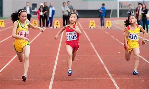 小学生秋季运动会加油稿30字